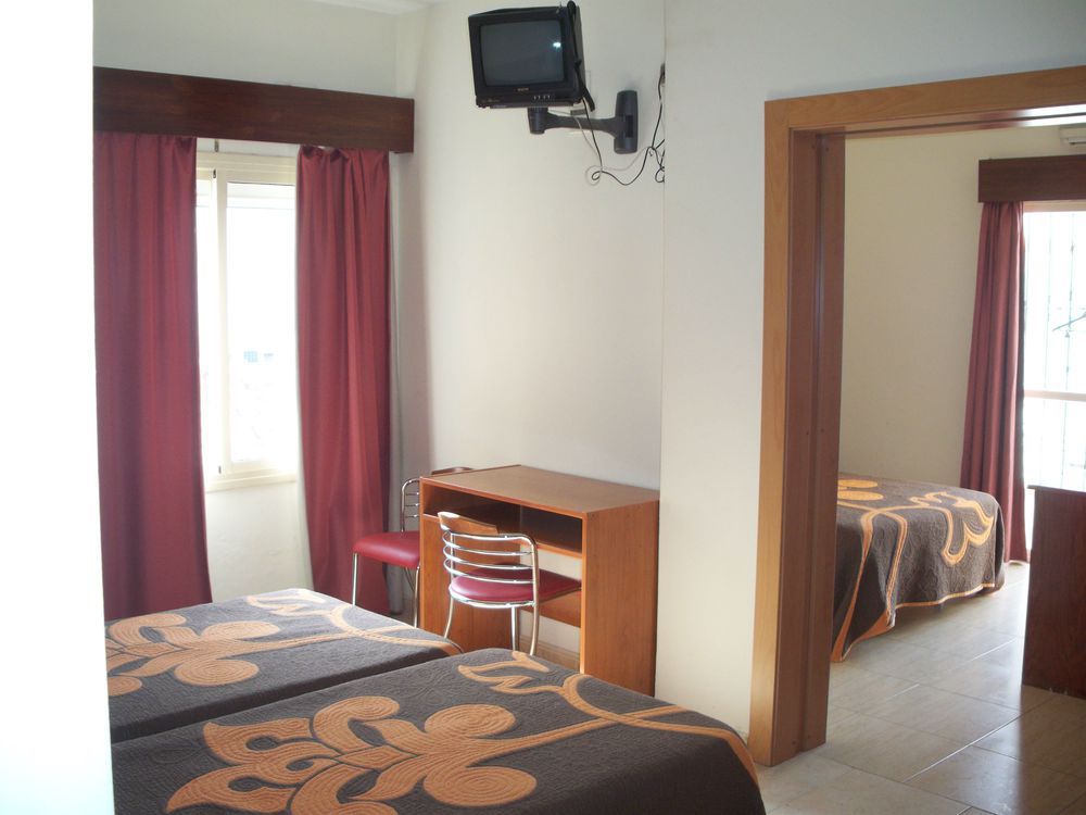 Nch Hotel توريمولينوس المظهر الخارجي الصورة