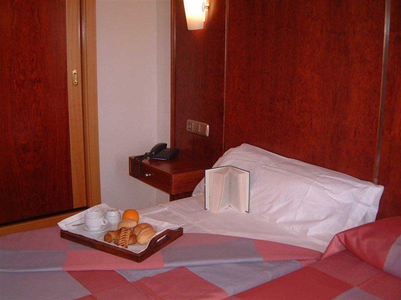 Nch Hotel توريمولينوس المظهر الخارجي الصورة